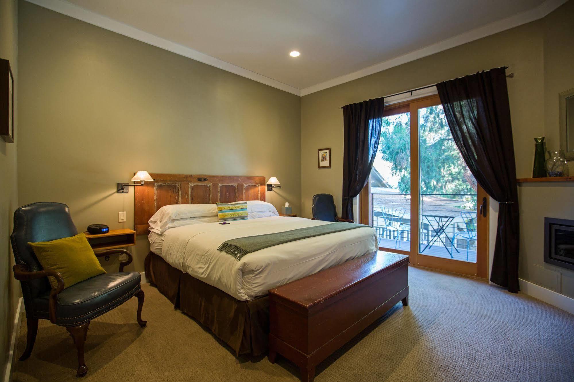 Couette-café Hanford House 3*
